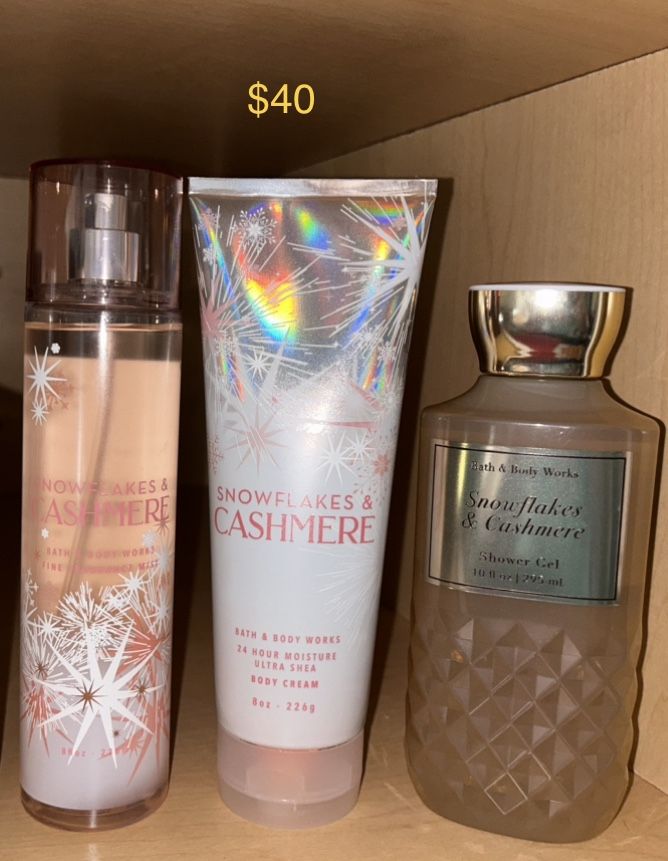 Snowflakes & Cashmere Set
