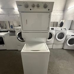 Whirlpool Stackable Washer And Dryer Laundry “27 ( Lavadora Y Secadora )