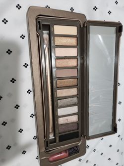 Urban Decay Naked 2, Brand New In Box, Authentic