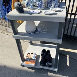 Rolling cart/shelf/table 