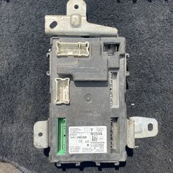 2009-2011 Infiniti G37 Body Control Module BCM 