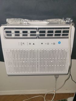 White Window Air Conditioner Unit 1200 BTU