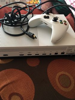 Xbox One 500 GB with Games Includes
