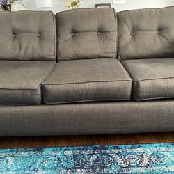 Sofa and 2 armchairs, good condition 