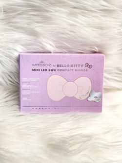 Hello Kitty Mini Compact Bow Mirror