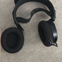 Steel series Wireless Bluetooth Gaming Headphones 