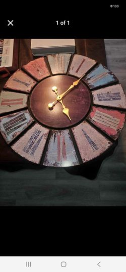 28 INCH WALL CLOCK