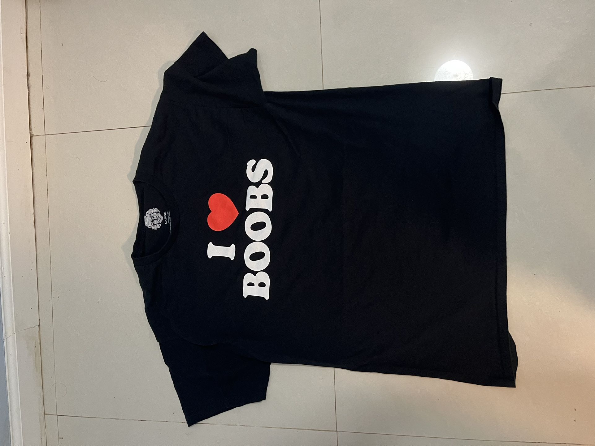 I Live Boobs Shirt 