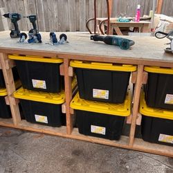 Workbench With Storage 