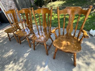 Table with chairs and extension