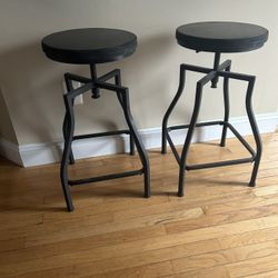 Bar Stools (Swivel and Height Adjustable)