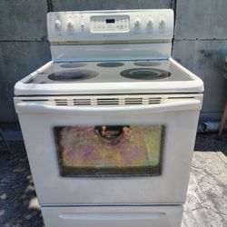 Stove Frigidaire Convection Oven