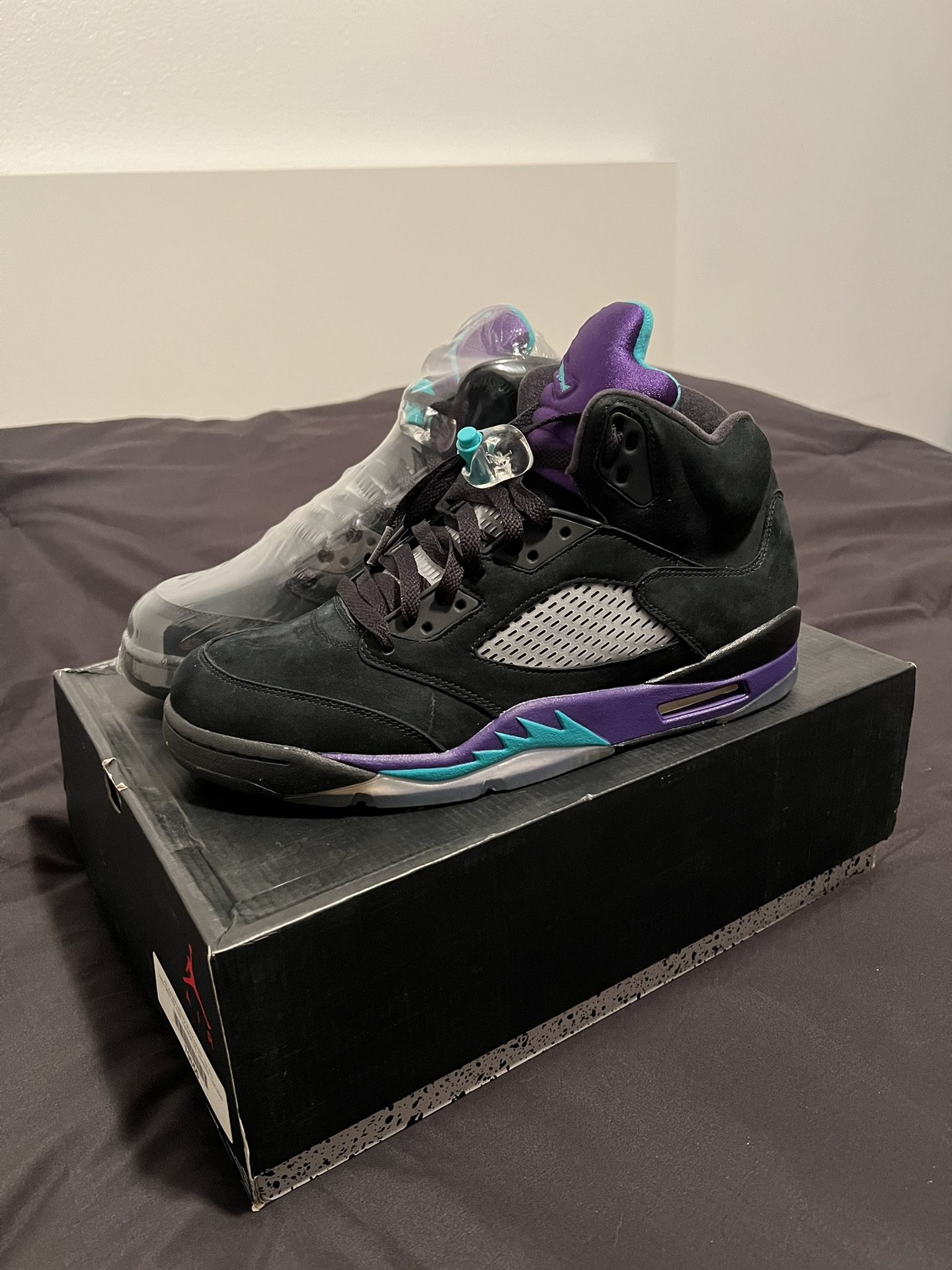 Air Jordan 5 Retro ‘Black Grape’