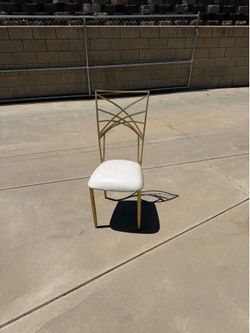 350 Luxury gold banquet chairs for sale
