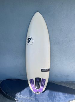 Firewire Mannkine 5’9” Chumlee – Dan Mann Shape w/ Fins & Dakine Bag