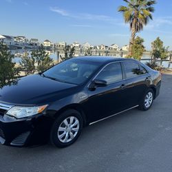 2014 Camry Hybrid LE 