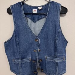 Women’s Levi’s Denim Vest 