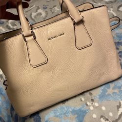 Micheal Kor’s bag *Perfect gift*