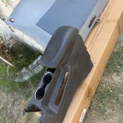 Hyundai Elantra Center Console