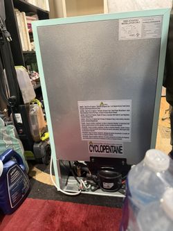 Insignia Mini Fridge