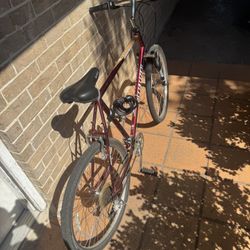 Specialized Hardrock Mountain Bike – With Lock (Tall Rider)