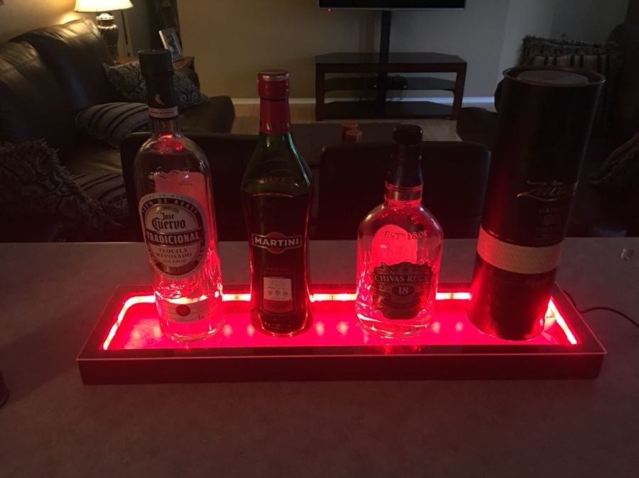 Iluminated bottle displays