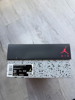 Red thunder 4s size 3.5