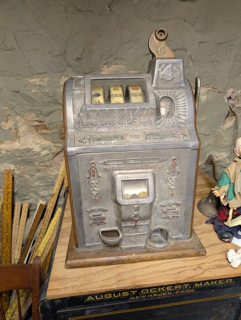 1910 Mills Bell Fruit Gum 5 Cent Slot Machine