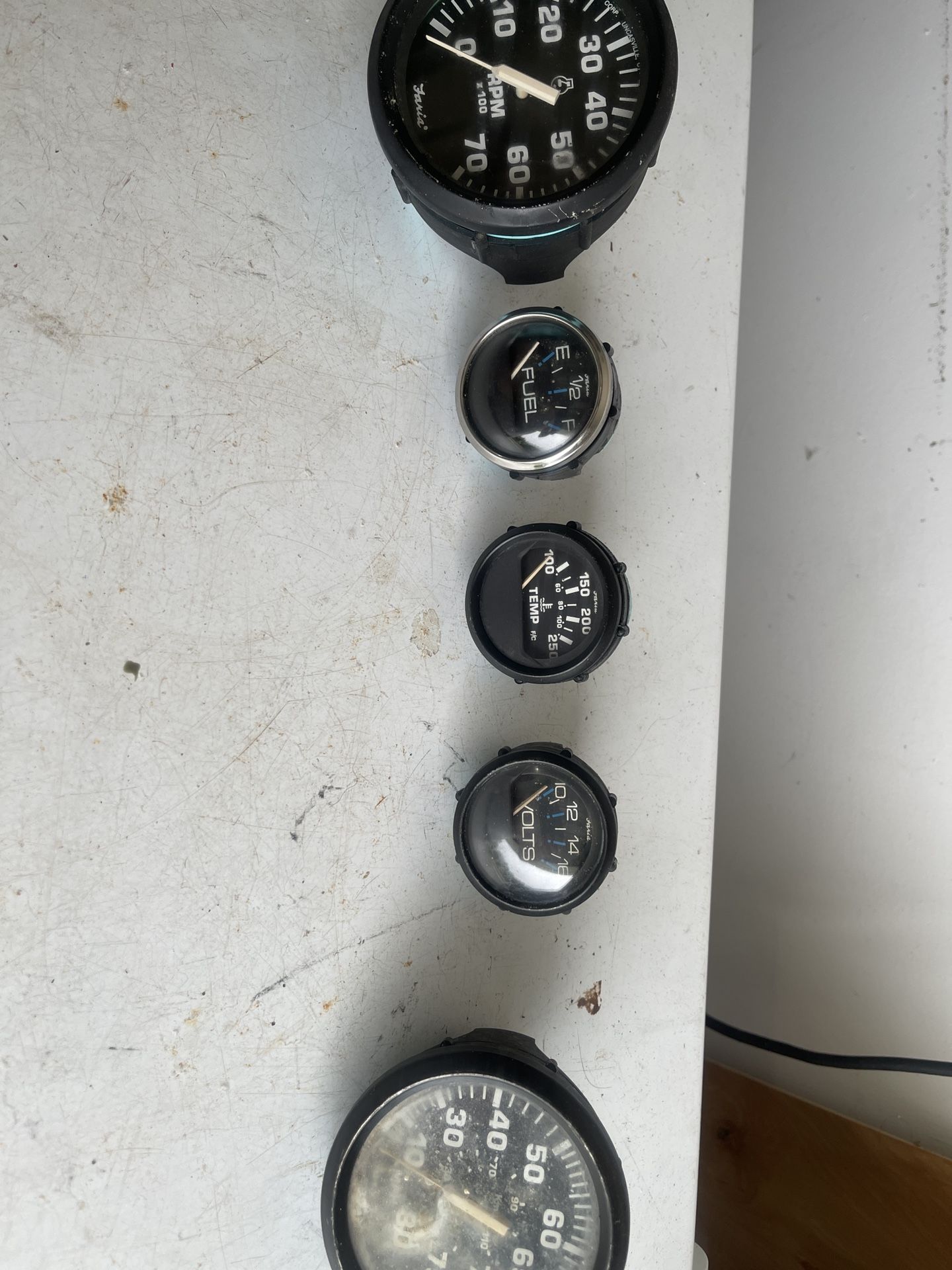 Faria Analog Outboard Motor Gauge