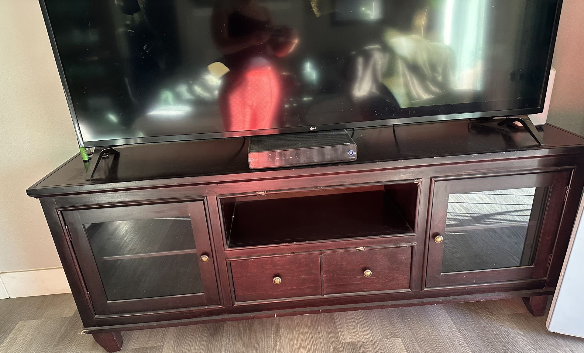 72 In X 22 In TV Table . Used. Pictures Show Scratches