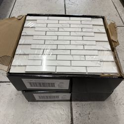 MSI  —  CARRARA Subway 12 in x 12 in x 0.24 in MATTE BRICK - 15 pieces per case——14.7 sq. ft/Case