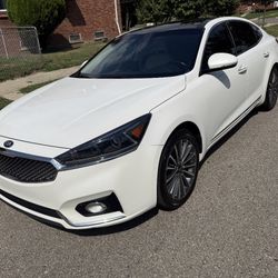 2017 KIA CADENZA PREMIUM 120,000