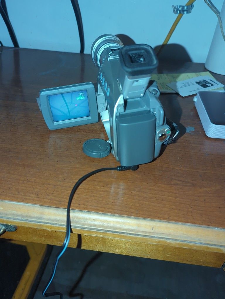 CANON ZR65 MC Camcorder
