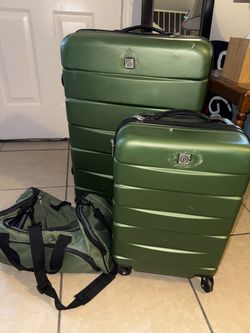 Luggage set