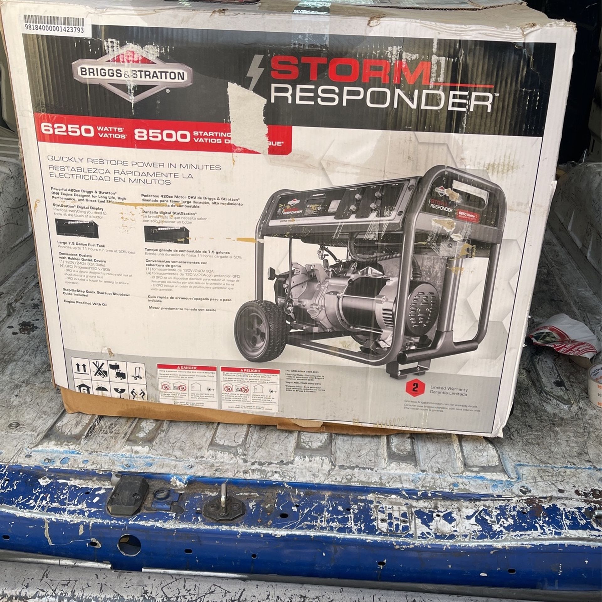 Briggs & Stratton 6250 watts Storm Responder Portable Generator New