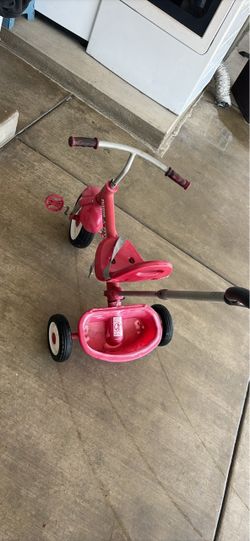 Radio Flyer Pink Kids Tricycle with Push Handle