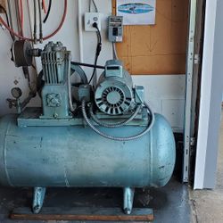 Quincy Compressor In Good Condition