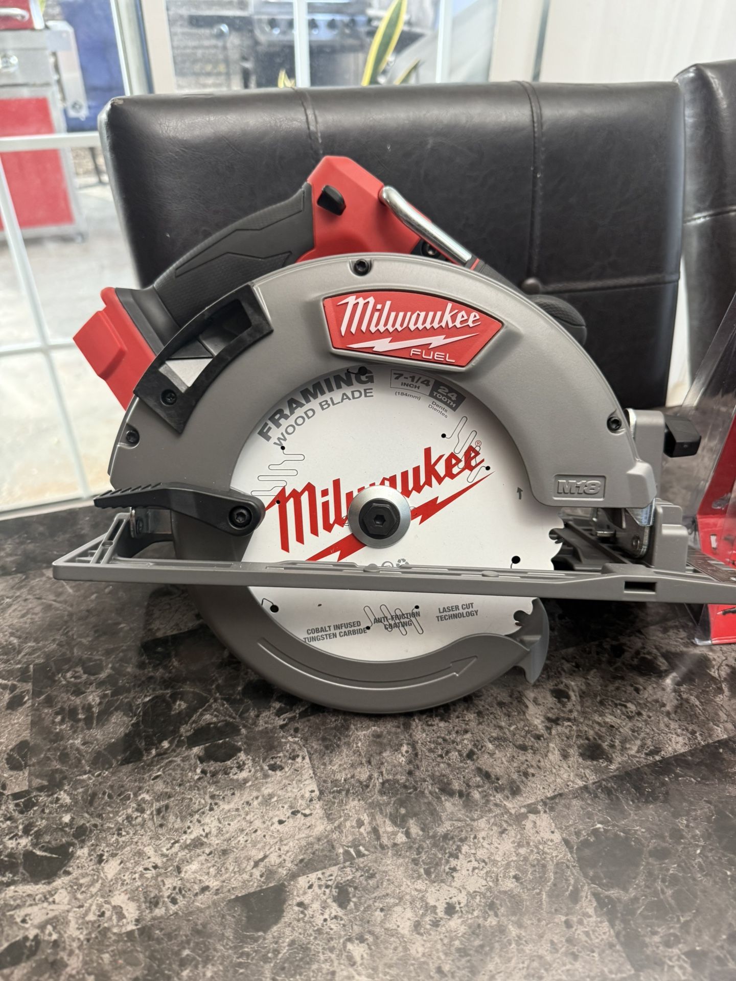 MILWAUKEE 7 1/4” CIRCULAR SAW