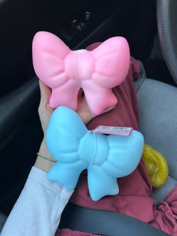 The Big Squish Bow Squishy – Pink & Blue