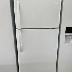 Frigidaire Top And Bottom In White New Open Box