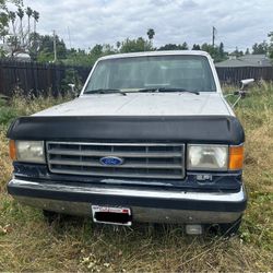 1990 Ford  250 XLT Lariat