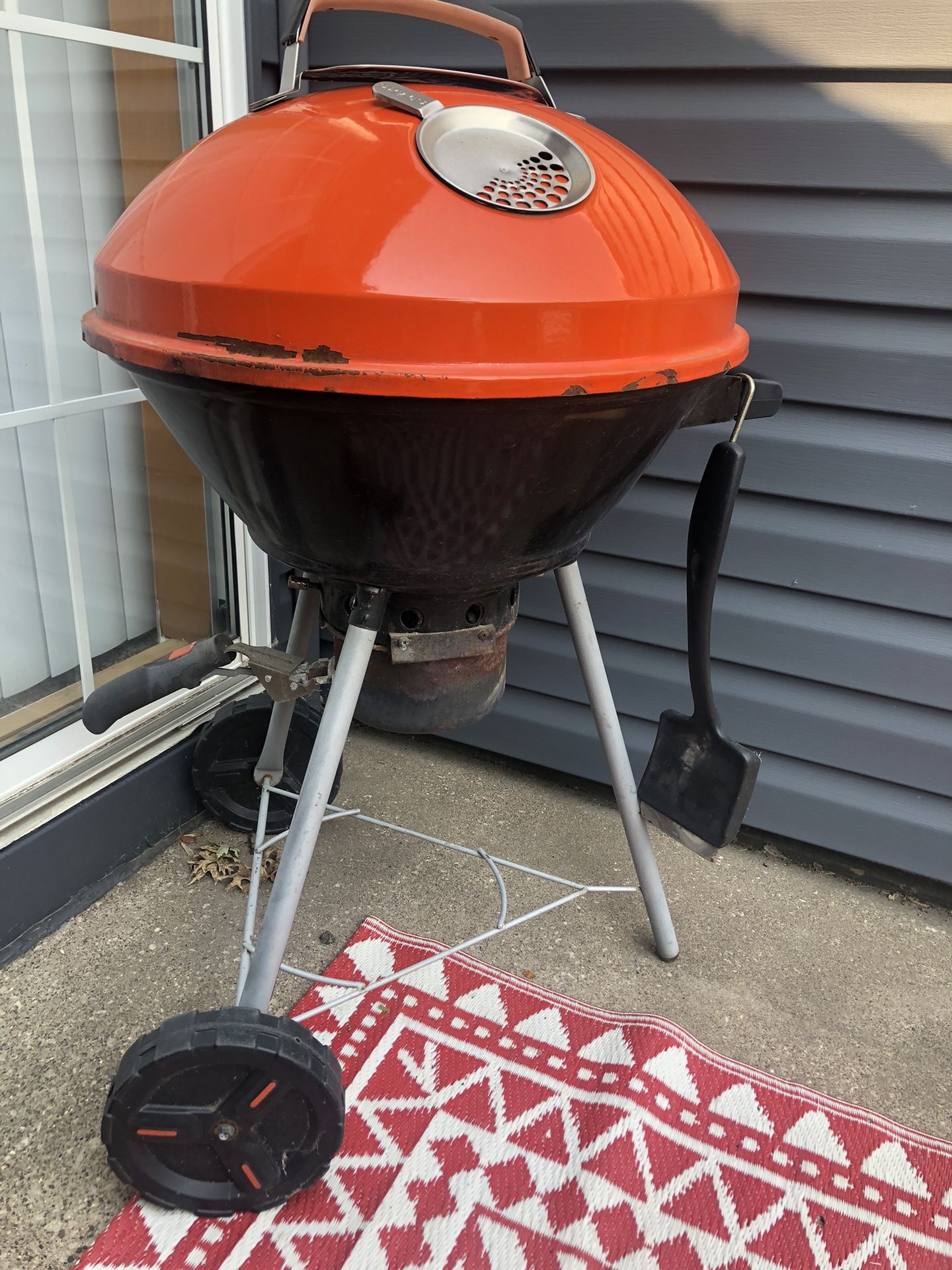 Orange Skol 22inch Charcoal Grill