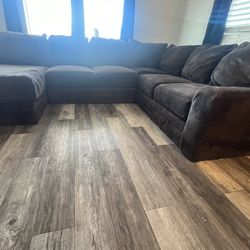 Sectional Couch Free Delivery 
