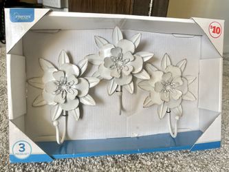 Rustic White Metal Flower Hooks
