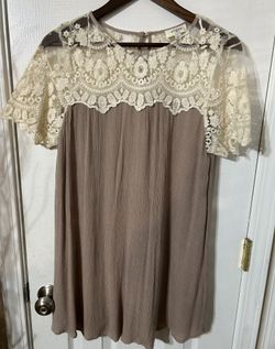 Women’s Tan Dress 