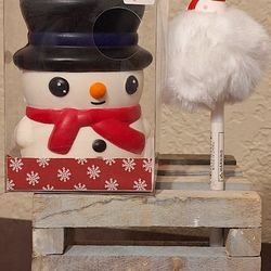 STRESS SNOWMAN AND PEN