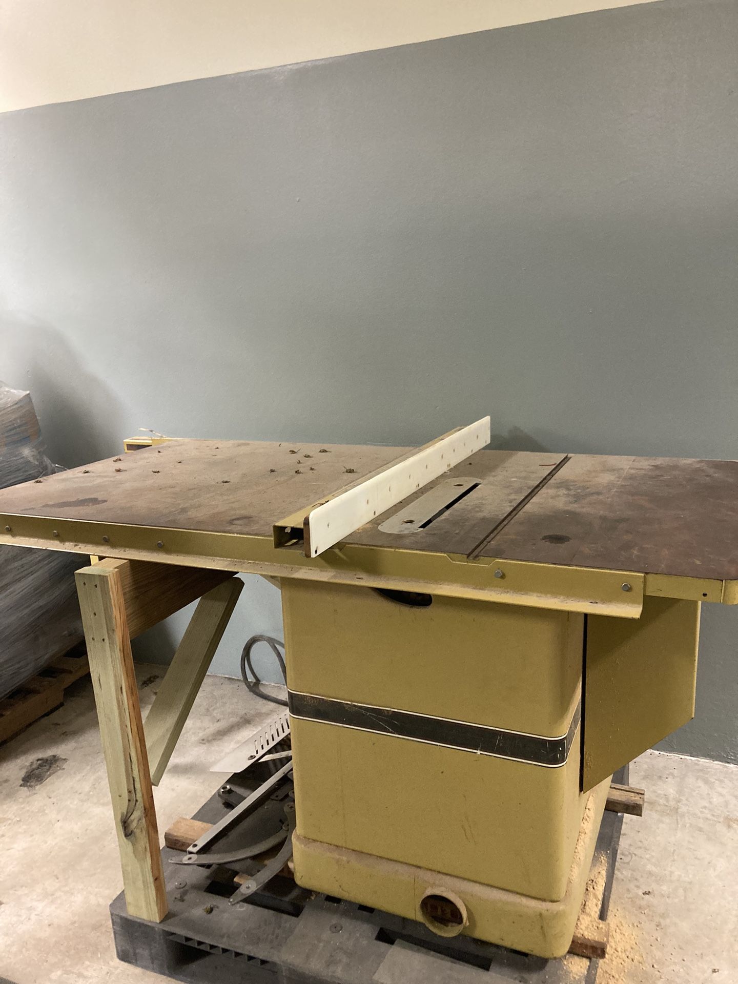 Powematic 72A Table Saw