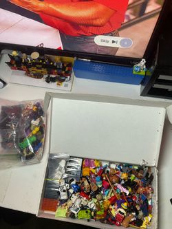 Lego lot read description