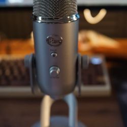 Blue Yeti USB Microphone for Gaming, Streaming, Podcast, Discord, Plug & Play, Silver