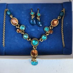 Avon Teal And Topaz Necklace And Earring Set